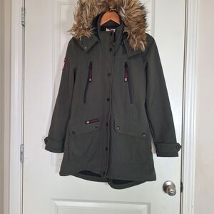 Canada Weather Gear Hooded Parka in Army Green Size S